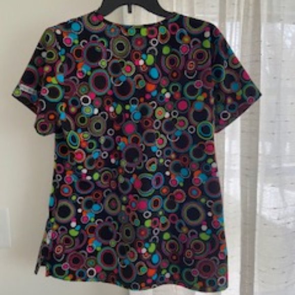 Colorful Scrub top - Picture 2 of 3